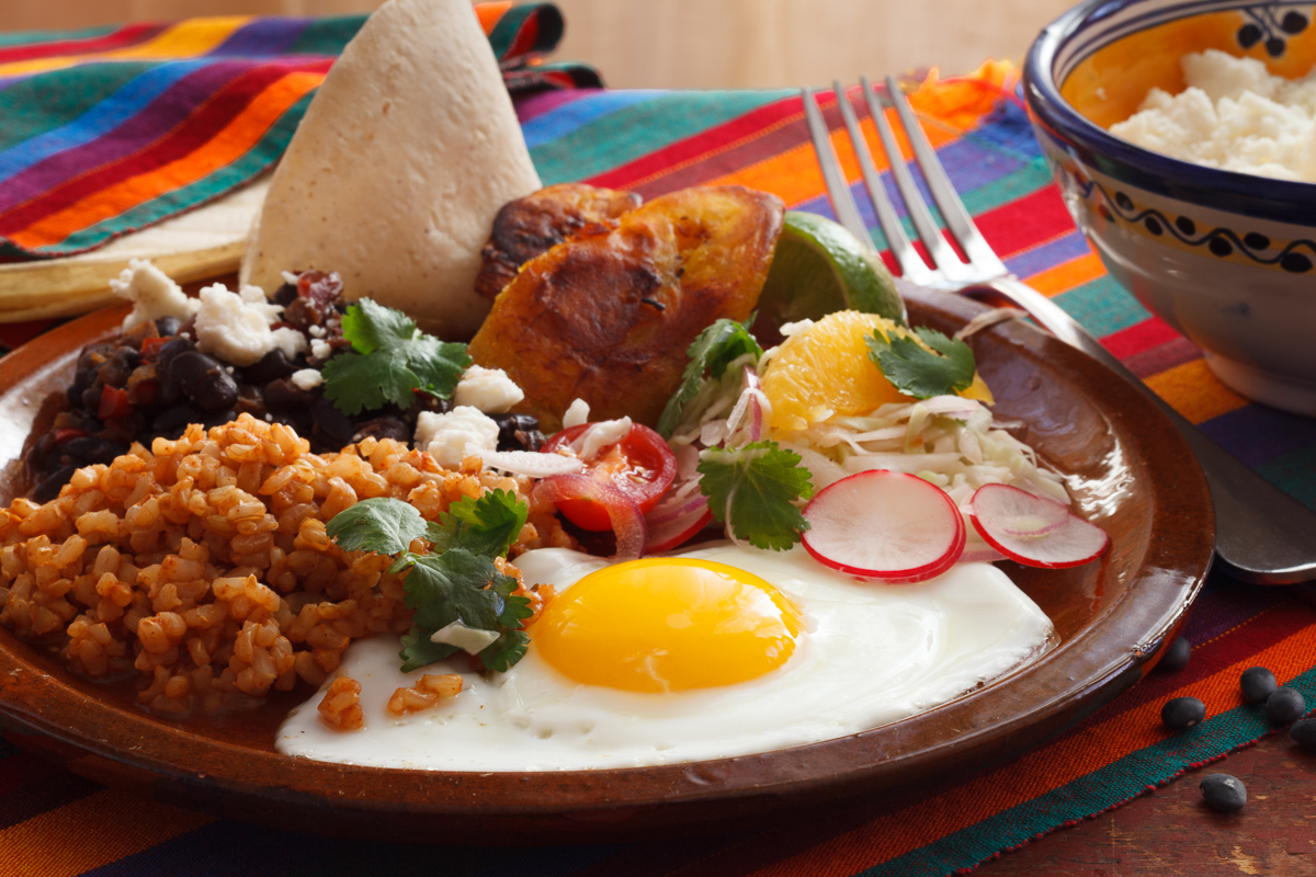 Lunch in the Blue Zone - Casado-1