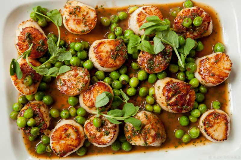 Scallops, peas and chervil-0044