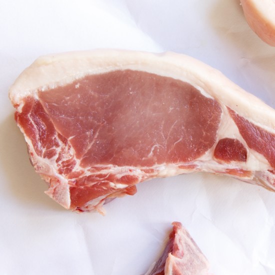 Pan-seared pork chops with grapes-0145